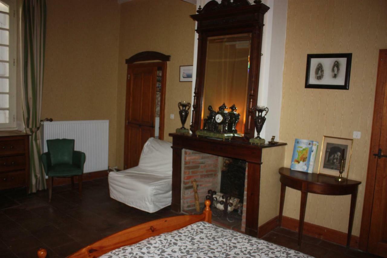 Bed and Breakfast Presbytere De Jonquiere Lavaur  Zewnętrze zdjęcie